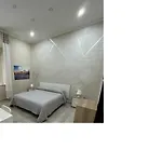 La Sapienza 4* נאפולי